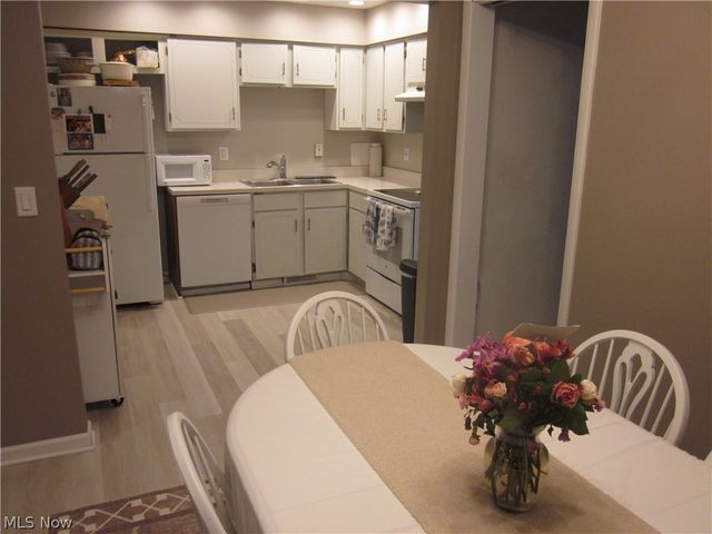 19704 Lorain Road 43, Fairview Park, OH 44126