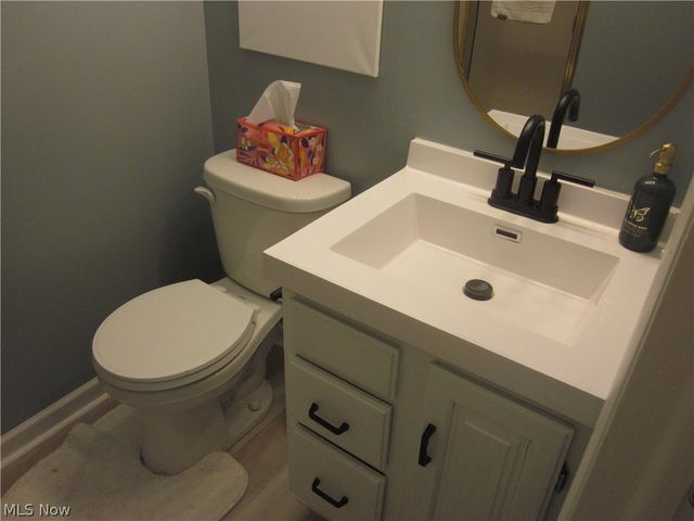 19704 Lorain Road 43, Fairview Park, OH 44126