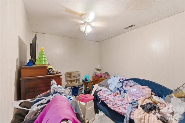 6112 Coltswood Court, Charlotte, NC 28211