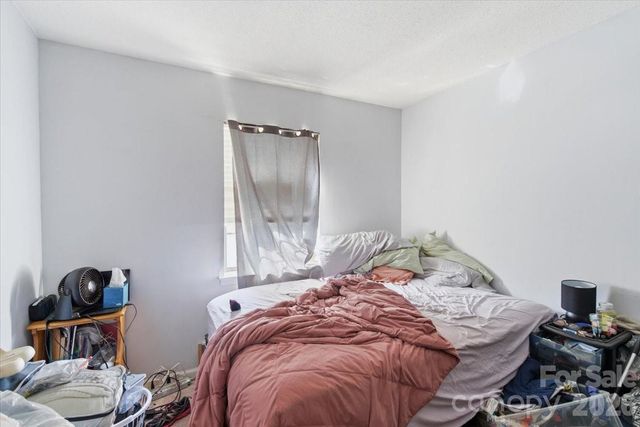 6112 Coltswood Court, Charlotte, NC 28211