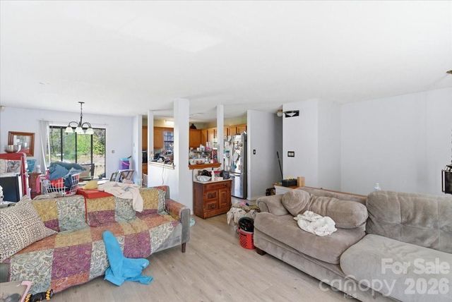 6112 Coltswood Court, Charlotte, NC 28211