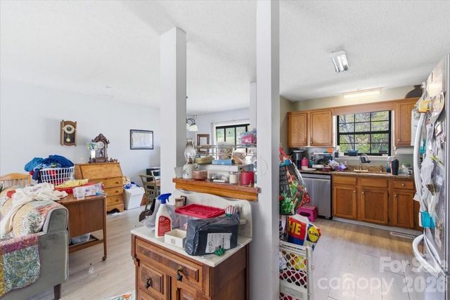 6112 Coltswood Court, Charlotte, NC 28211