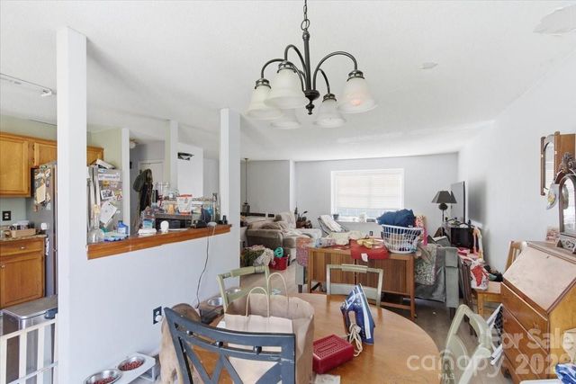 6112 Coltswood Court, Charlotte, NC 28211