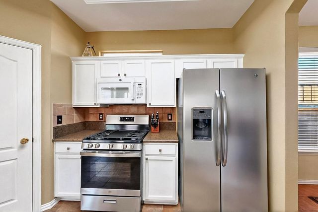 4533 Crooked Ridge Drive, The Colony, TX 75056