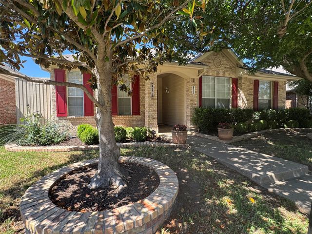 4533 Crooked Ridge Drive, The Colony, TX 75056