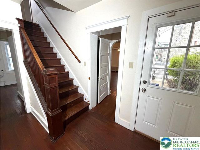 416 Carlton Avenue, Bethlehem City, PA 18015