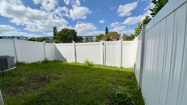 619 Parsons Way, Deerfield Beach, FL 33442