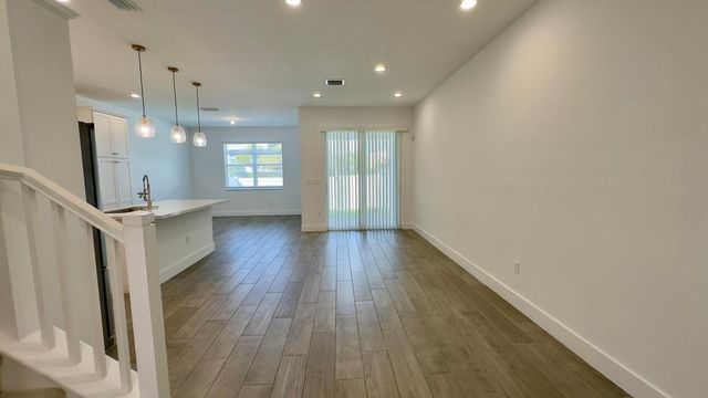 619 Parsons Way, Deerfield Beach, FL 33442