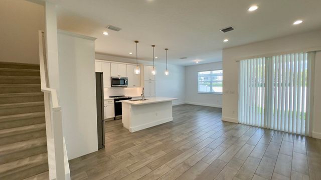 619 Parsons Way, Deerfield Beach, FL 33442