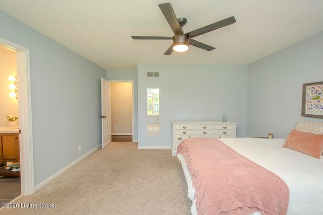 8518 W Brookside Dr, Pewee Valley, KY 40056