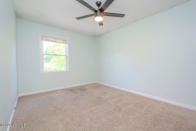 8518 W Brookside Dr, Pewee Valley, KY 40056