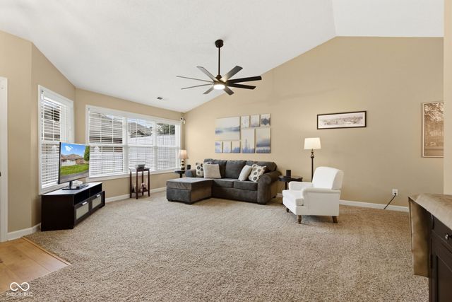 5417 Loggia Way, Indianapolis, IN 46237