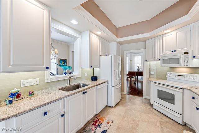 7013 Leopardi CT, Naples, FL 34114