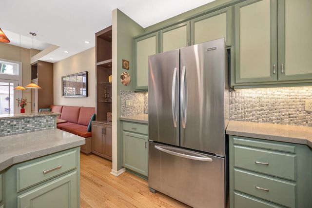 1228 F St, Sacramento, CA 95814