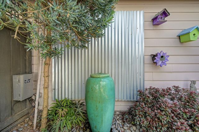 1228 F St, Sacramento, CA 95814