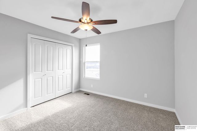 11007 S 104th Avenue, Papillion, NE 68046