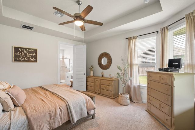521 Crossvine TRL, Georgetown, TX 78628