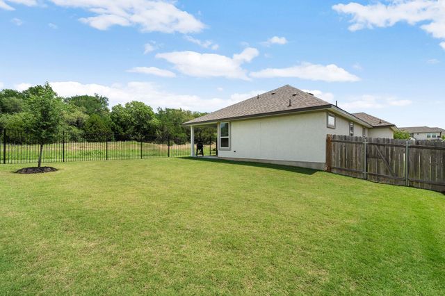 521 Crossvine TRL, Georgetown, TX 78628