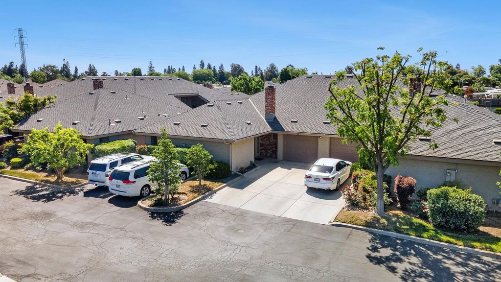 Image 1 of property listing at 315 E Nees Avenue # 148, Fresno, CA 93720