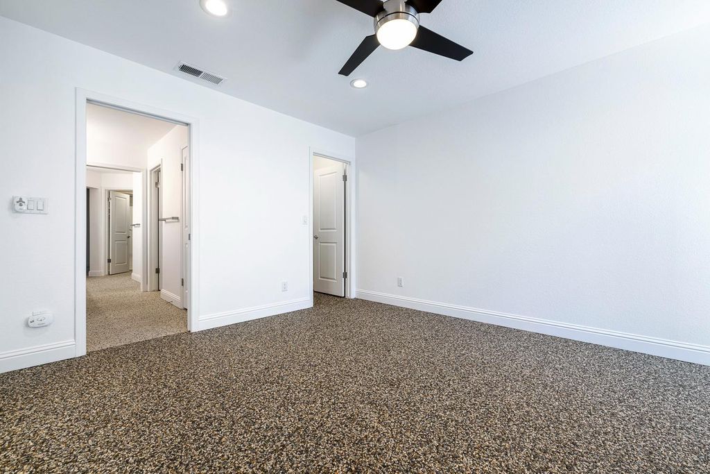 Image 12 of property listing at 315 E Nees Avenue # 148, Fresno, CA 93720
