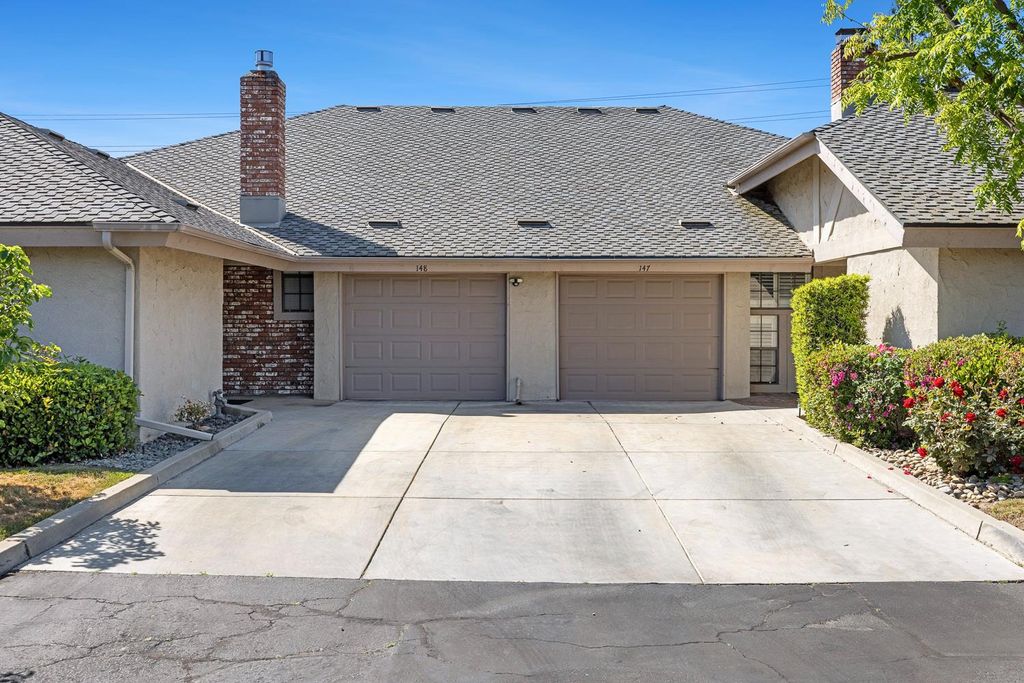 Image 2 of property listing at 315 E Nees Avenue # 148, Fresno, CA 93720