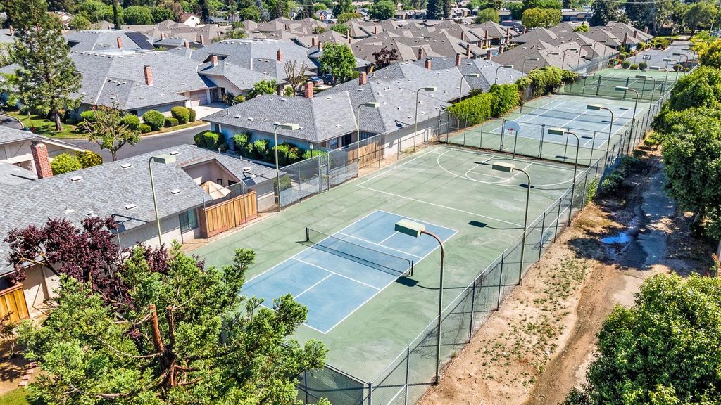 Image 22 of property listing at 315 E Nees Avenue # 148, Fresno, CA 93720