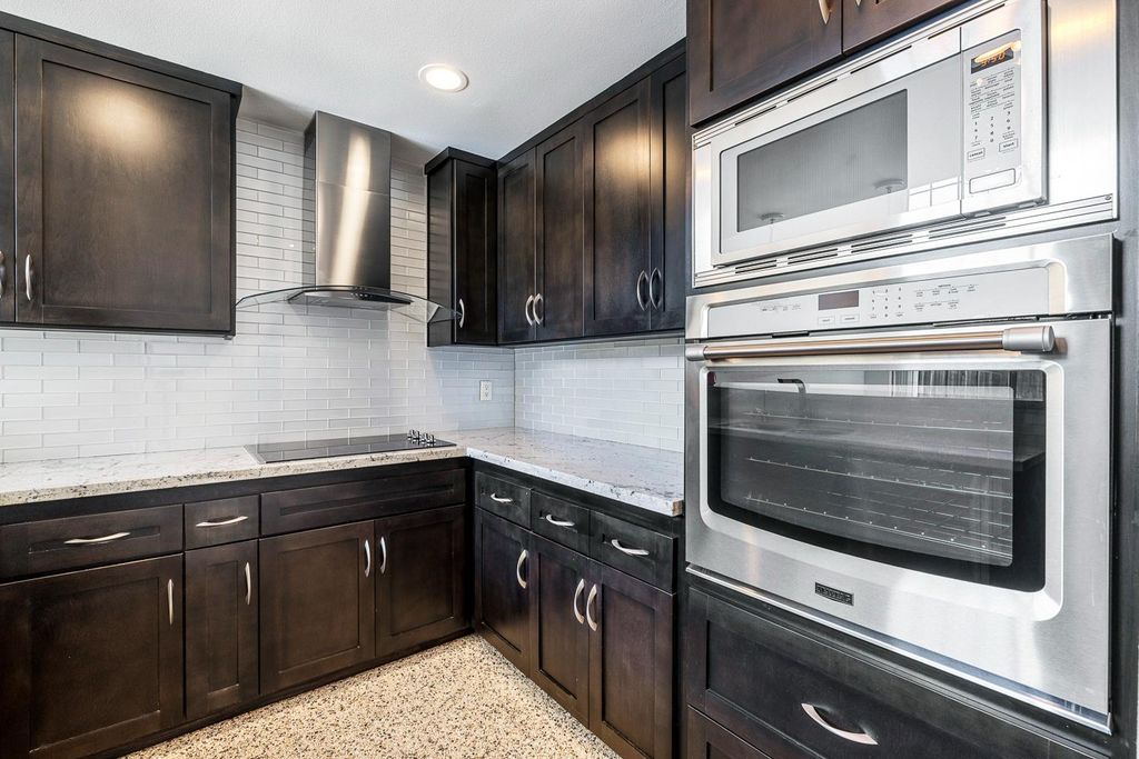 Image 9 of property listing at 315 E Nees Avenue # 148, Fresno, CA 93720