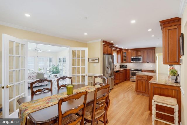 2301 BEACON HILL DR, Wilmington, DE 19810