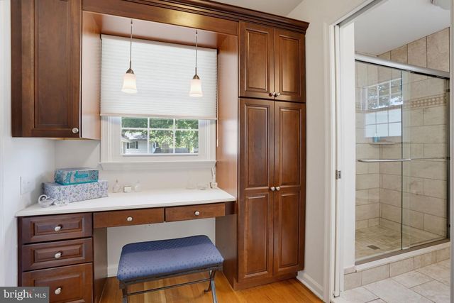 2301 BEACON HILL DR, Wilmington, DE 19810