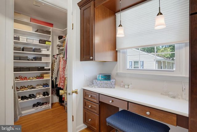 2301 BEACON HILL DR, Wilmington, DE 19810