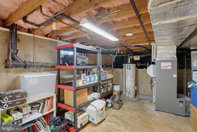 2301 BEACON HILL DR, Wilmington, DE 19810