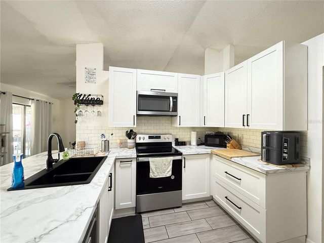 6922 DOEHRING DRIVE, Lakeland, FL 33810
