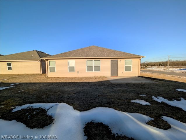 8222 Regency Way, Fort Smith, AR 72916