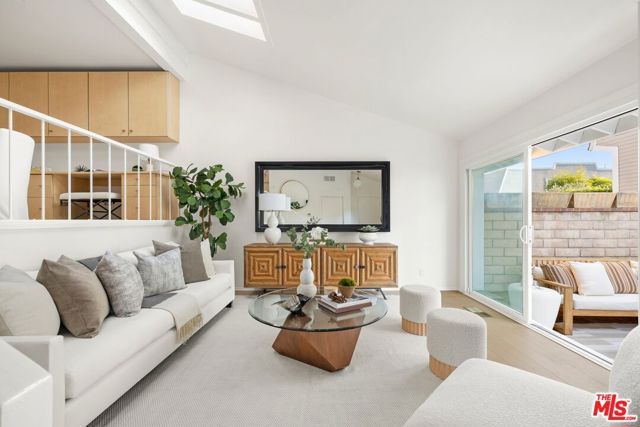 13010 Maxella Avenue 5, Marina Del Rey, CA 90292