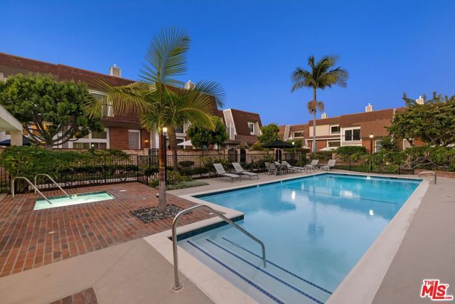 13010 Maxella Avenue 5, Marina Del Rey, CA 90292