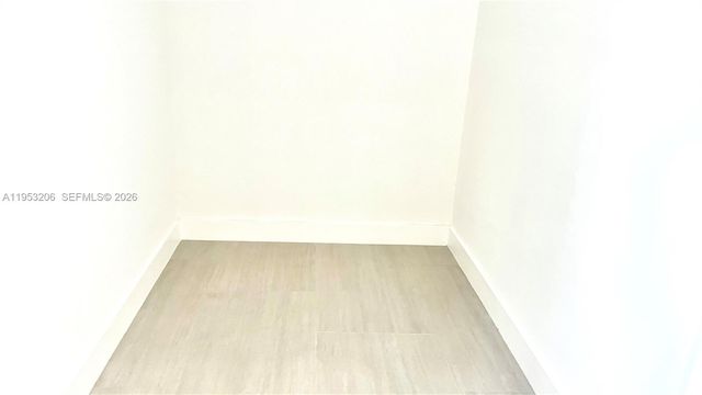 6637 NW 178th Ter, Hialeah, FL 33015