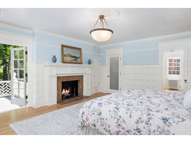 1728 Ne STANTON St, Portland, OR 97212