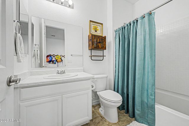 976 W SULLIVAN Avenue, Coolidge, AZ 85128