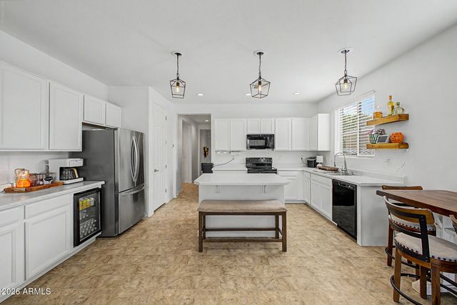 976 W SULLIVAN Avenue, Coolidge, AZ 85128