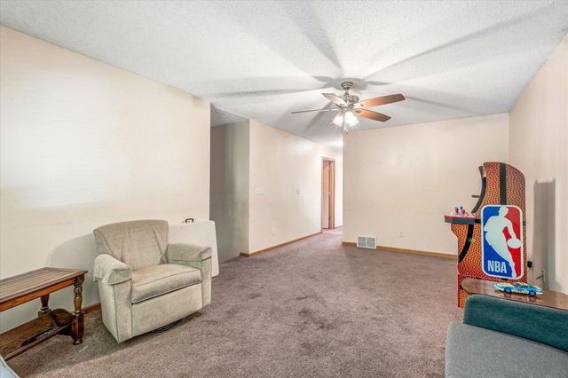 1077 26th Avenue SE, Minneapolis, MN 55414