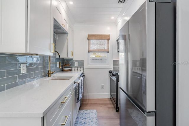 48 79TH TERRACE, Treasure Island, FL 33706