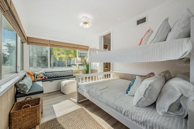 48 79TH TERRACE, Treasure Island, FL 33706