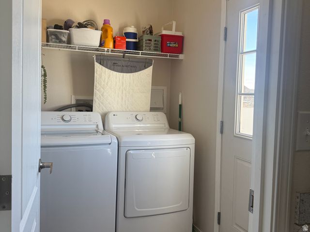 704 E PINE ST, Wellington, UT 84542