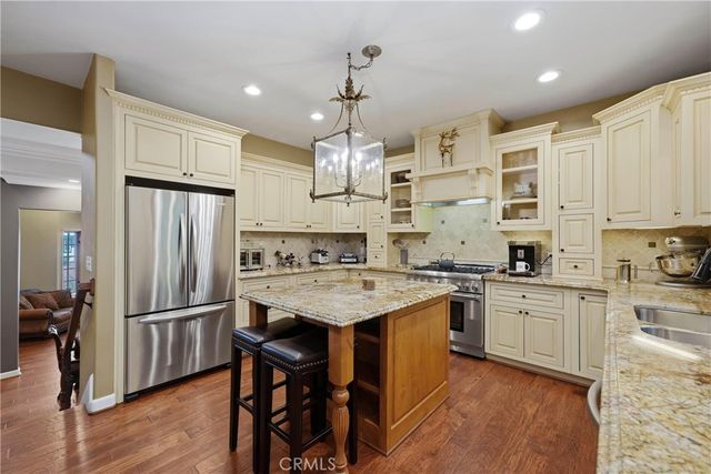 30151 Skyline, Running Springs, CA 92382