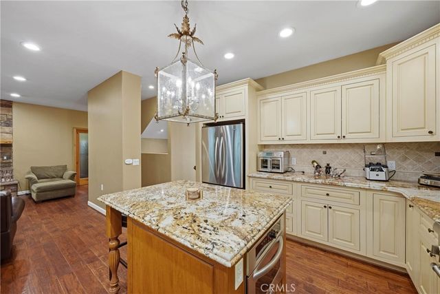 30151 Skyline, Running Springs, CA 92382