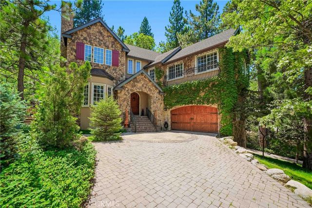 30151 Skyline, Running Springs, CA 92382