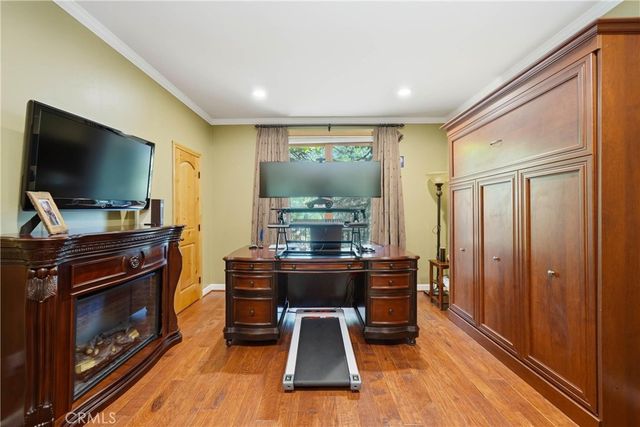 30151 Skyline, Running Springs, CA 92382