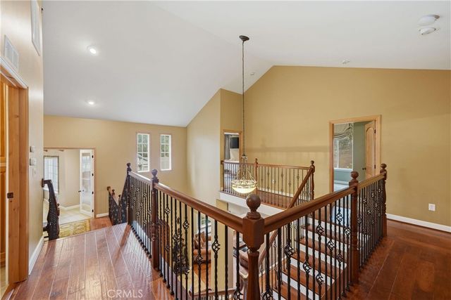 30151 Skyline, Running Springs, CA 92382