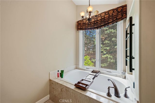 30151 Skyline, Running Springs, CA 92382