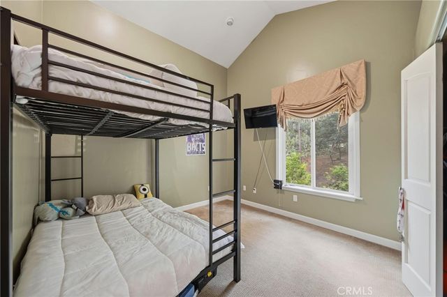 30151 Skyline, Running Springs, CA 92382
